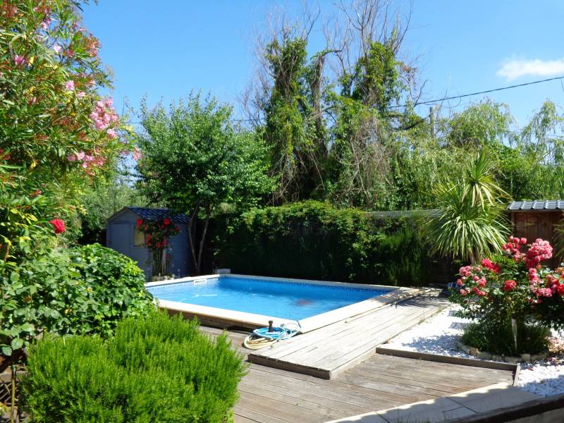 Villa Plain pied - piscine - calme absolu - Gignac la Nerthe